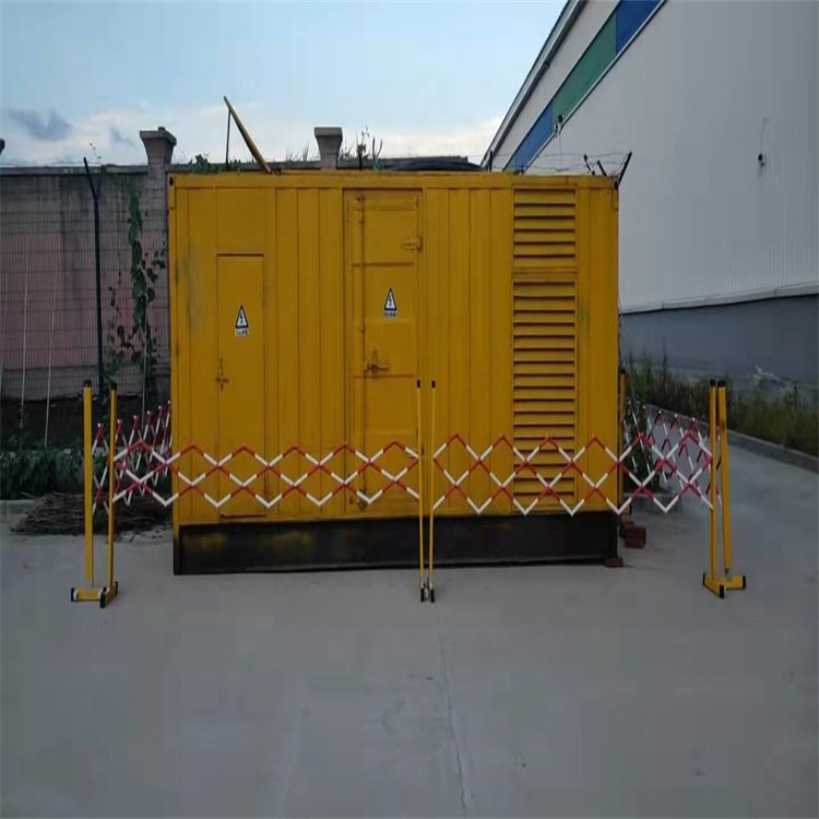 江口发电机组油箱盖上留出小气孔有什么用？